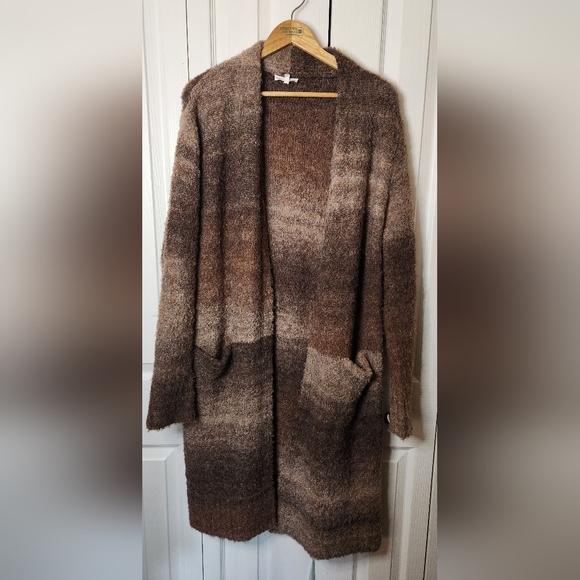 Sweaters - Aemi + Co. Sweater - Size Small brown colors thick long sweater with pockets